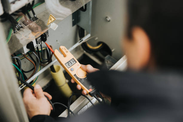 Best Licensed Electrician  in Lowellville, OH